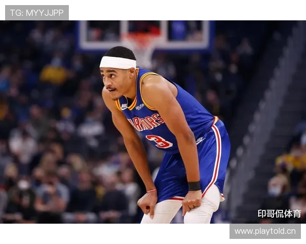 乔丹·汤普森晒家里那张沙发，坐着的画面比我半年房租还贵，心态崩了