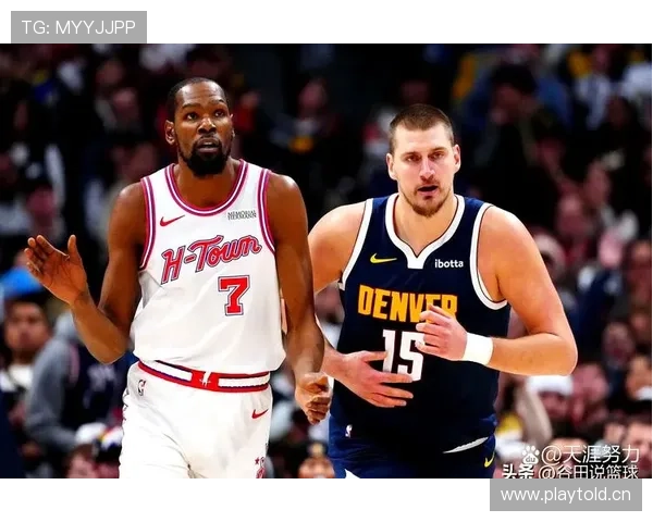 NBA视频回放挑战规则全面解析：裁判如何利用回放中心做出最终判罚